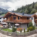 Elise Chalé Wald im Pinzgau